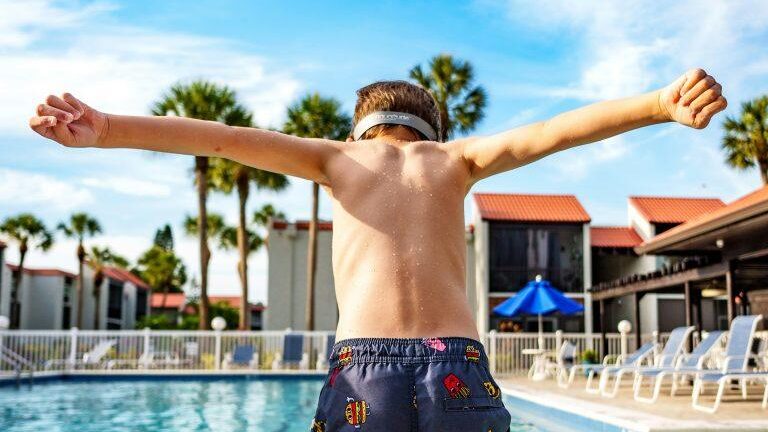 Water Parks, Pools & Spas